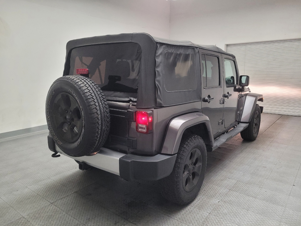 2014 Jeep Wrangler Unlimited Sahara - Photo 7
