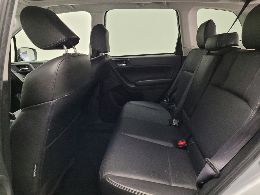 2016 Subaru Forester i Touring - Photo 14