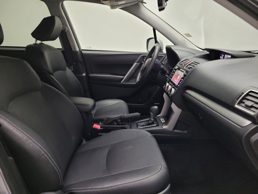 2016 Subaru Forester i Touring - Photo 16