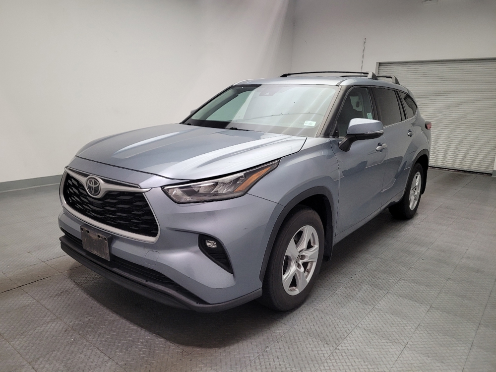 2020 Toyota Highlander LE