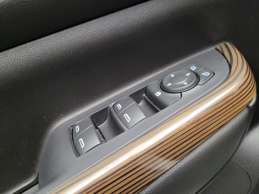 2022 GMC Acadia SLE - Photo 21