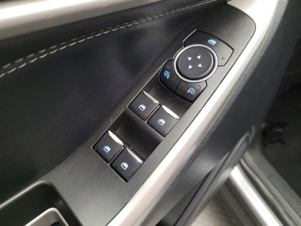 2022 Ford Explorer XLT - Photo 21