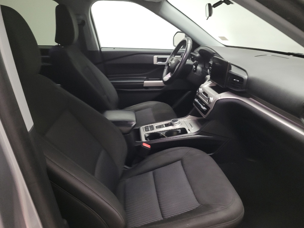 2022 Ford Explorer XLT - Photo 16