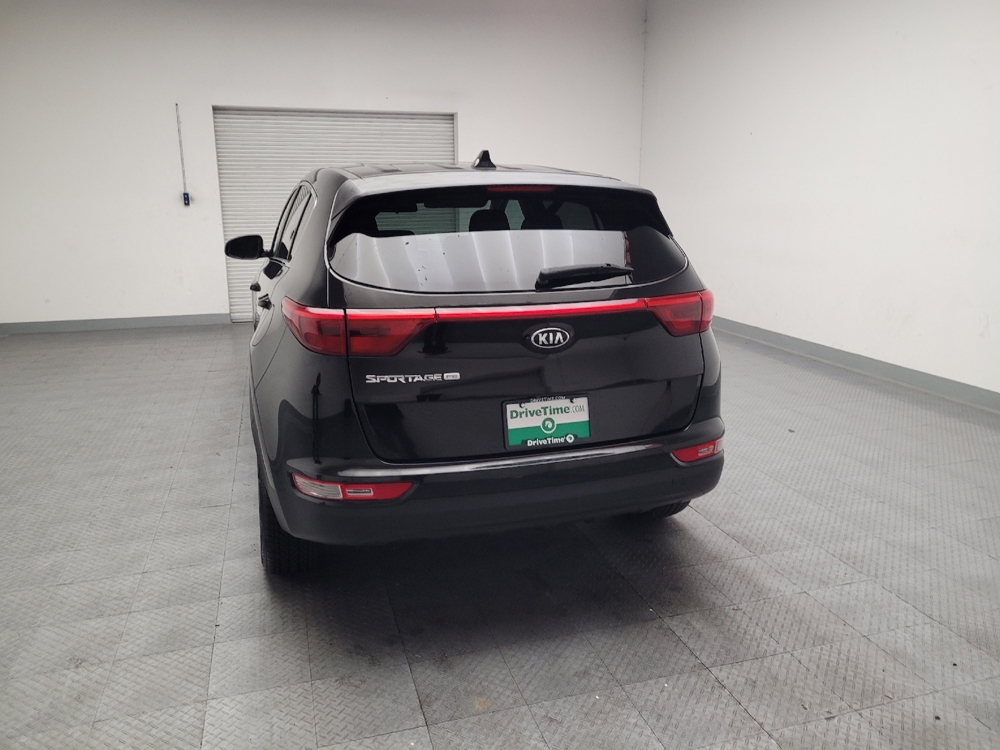 2017 Kia Sportage LX - Photo 5