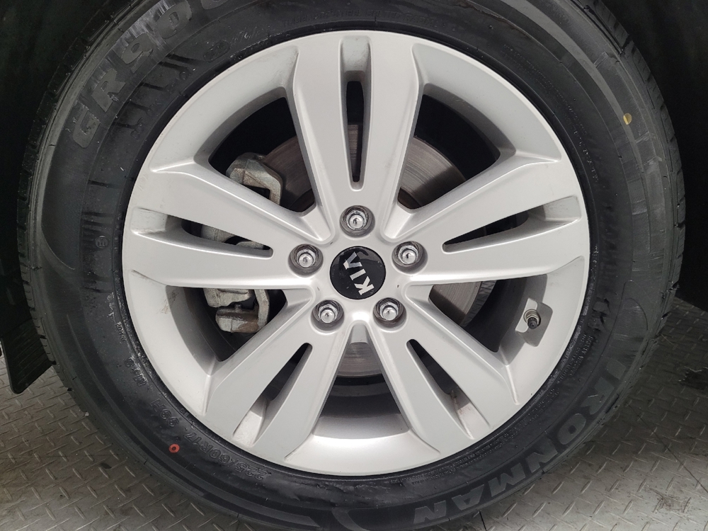 2017 Kia Sportage LX - Photo 24