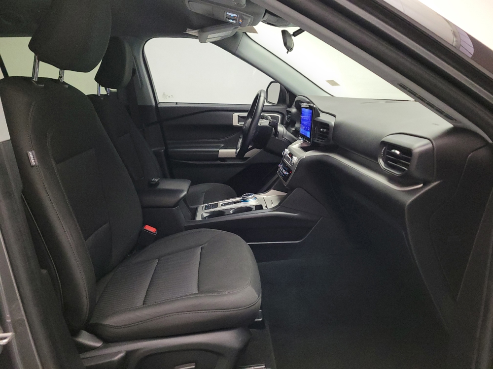 2022 Ford Explorer XLT - Photo 16