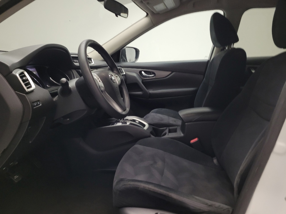 2016 Nissan Rogue S - Photo 13