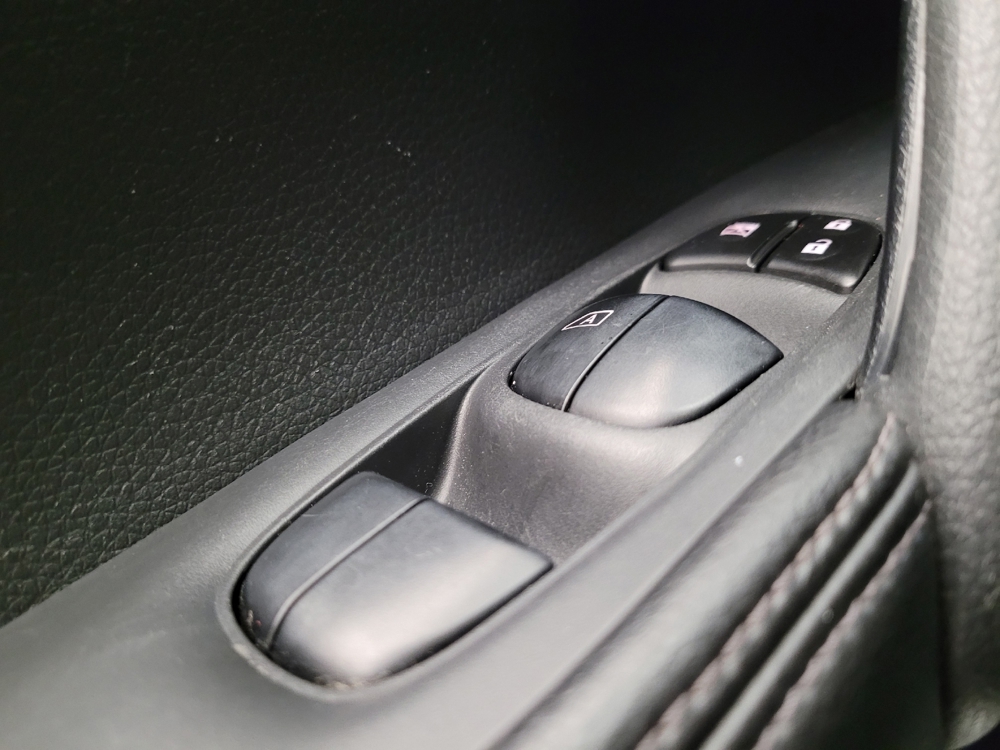 2016 Nissan Rogue S - Photo 21