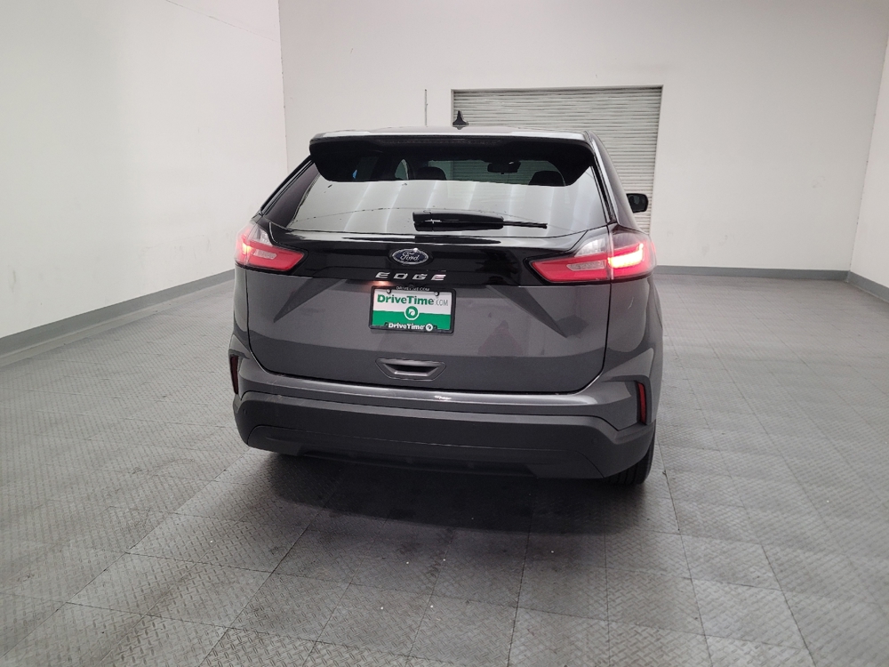 2021 Ford Edge SE - Photo 6