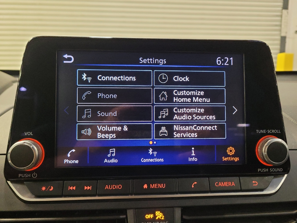 2025 Nissan Altima SV - Photo 19