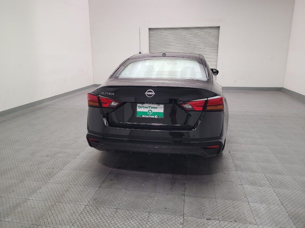 2025 Nissan Altima SV - Photo 6