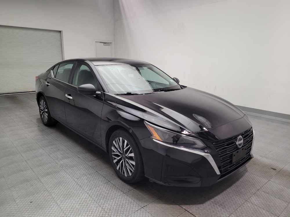 2025 Nissan Altima SV - Photo 10