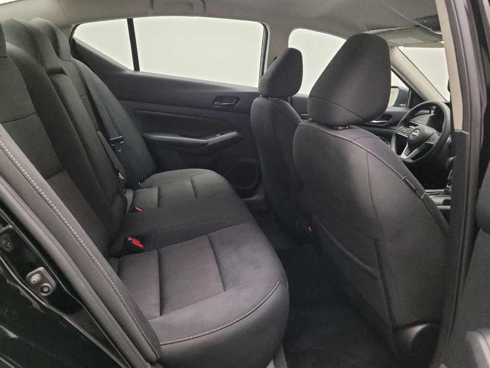 2025 Nissan Altima SV - Photo 15