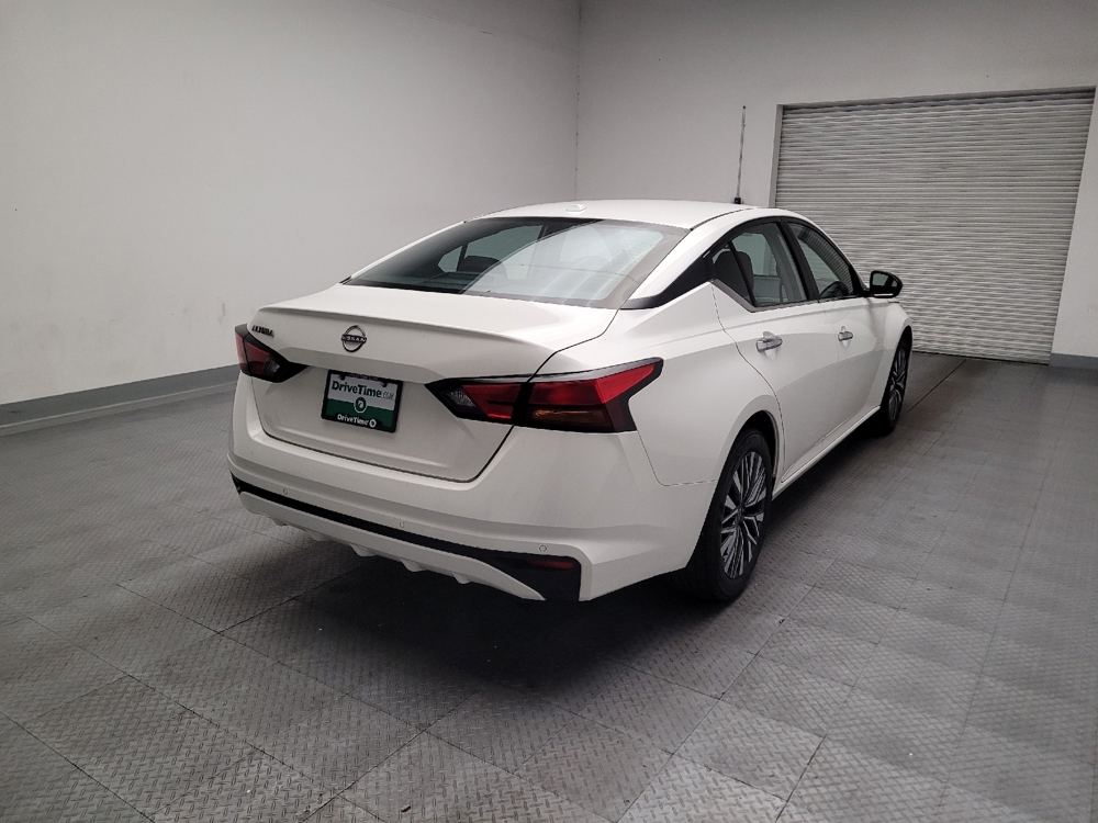 2025 Nissan Altima SV - Photo 7