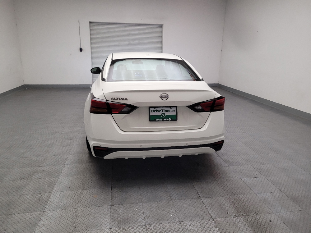 2025 Nissan Altima SV - Photo 5