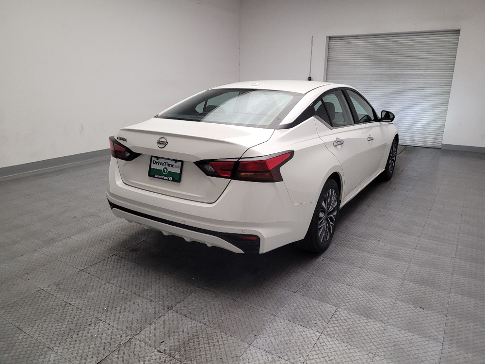 2025 Nissan Altima SV - Photo 7