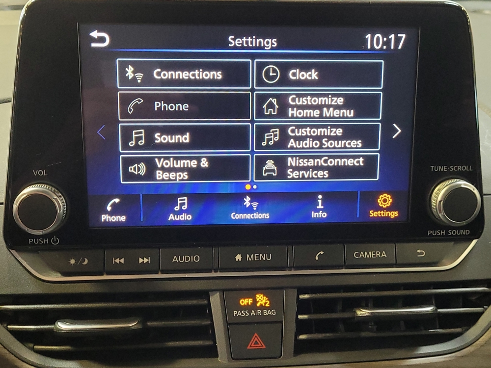 2025 Nissan Altima SV - Photo 19