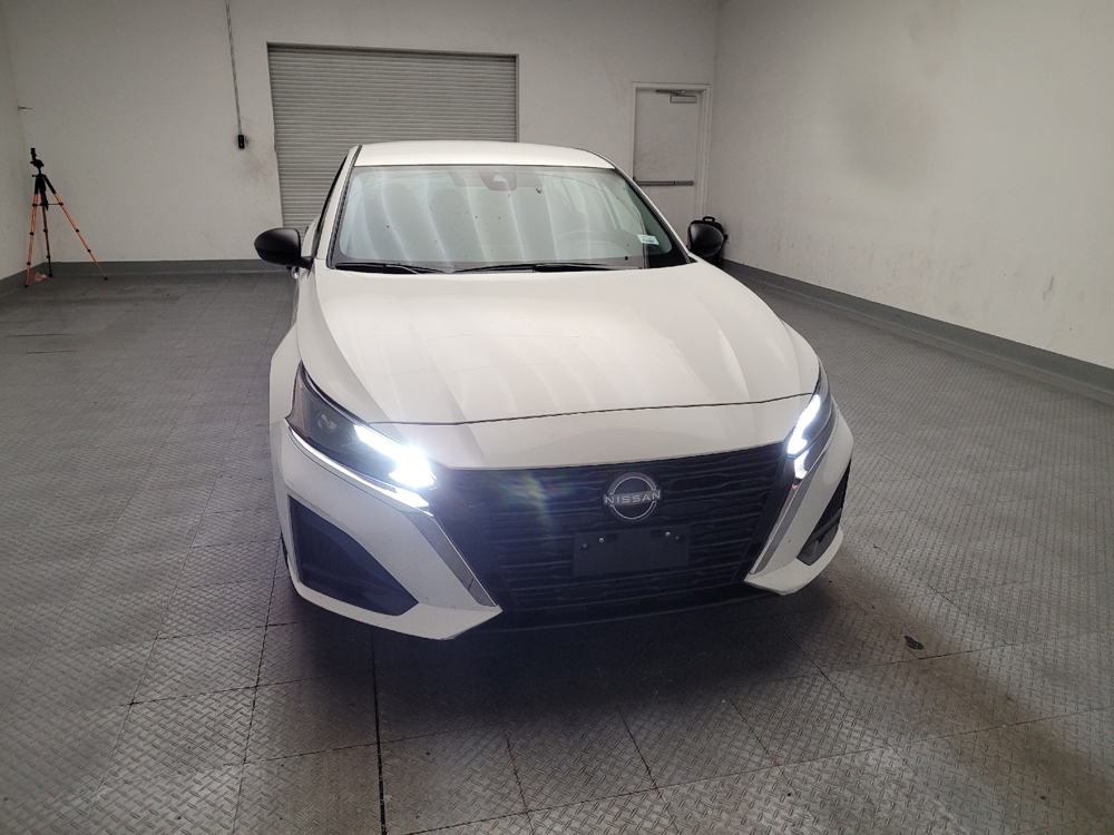 2025 Nissan Altima SV - Photo 11