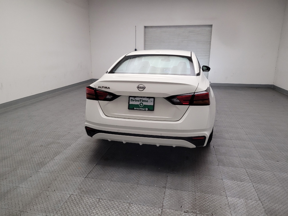 2025 Nissan Altima SV - Photo 6
