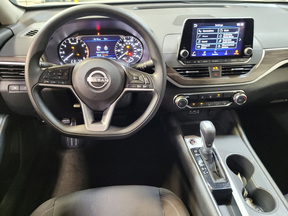 2025 Nissan Altima SV - Photo 17