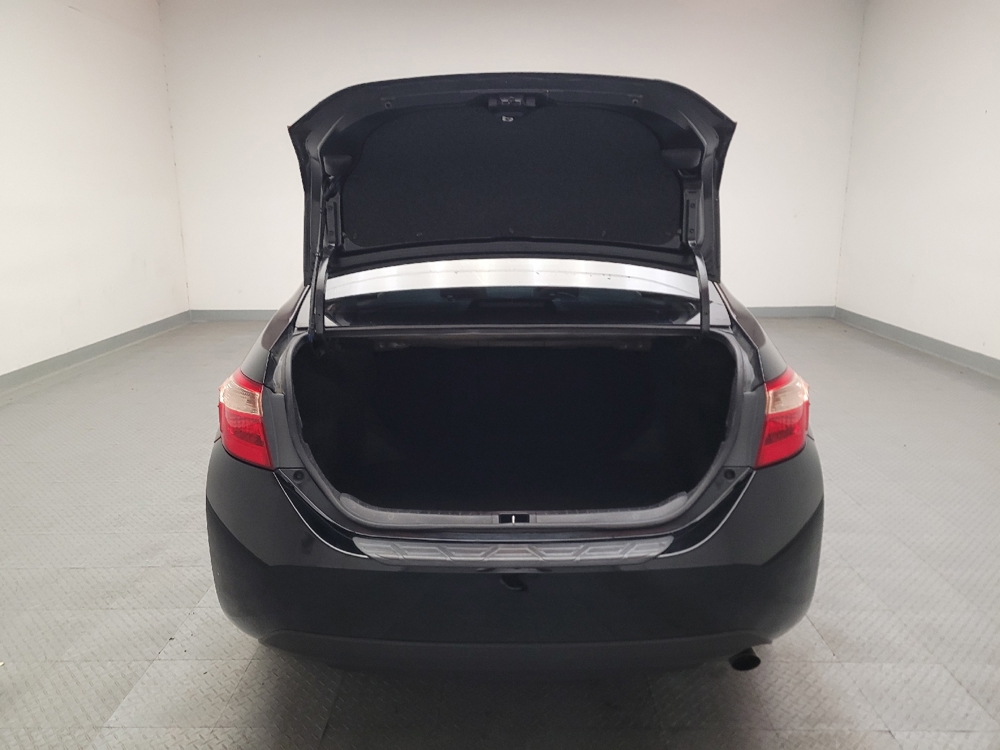 2018 Toyota Corolla LE - Photo 22