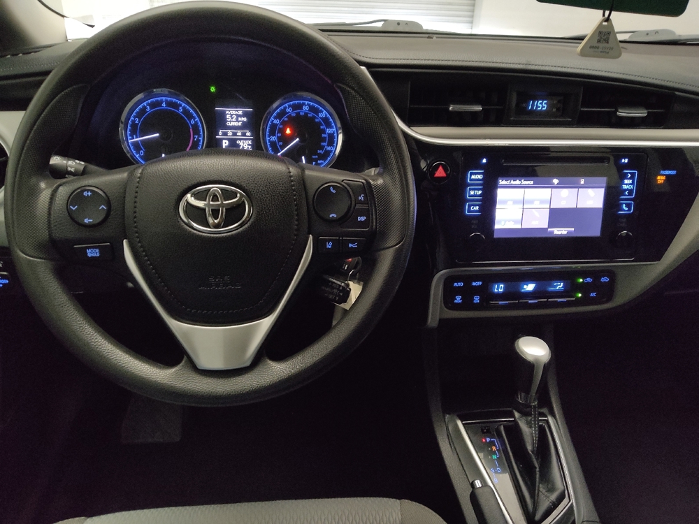 2018 Toyota Corolla LE - Photo 17