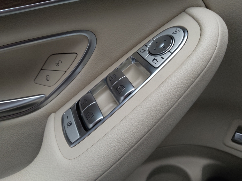 2022 Mercedes-Benz GLC GLC300 - Photo 21