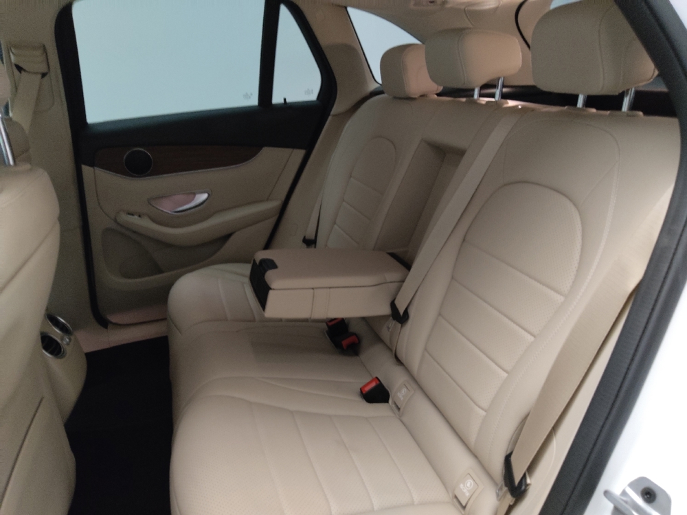 2022 Mercedes-Benz GLC GLC300 - Photo 14