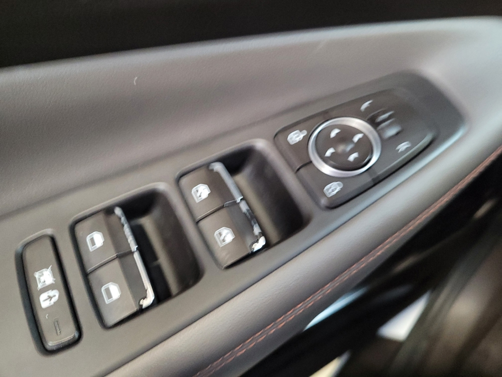 2020 Hyundai Santa Fe SEL - Photo 21