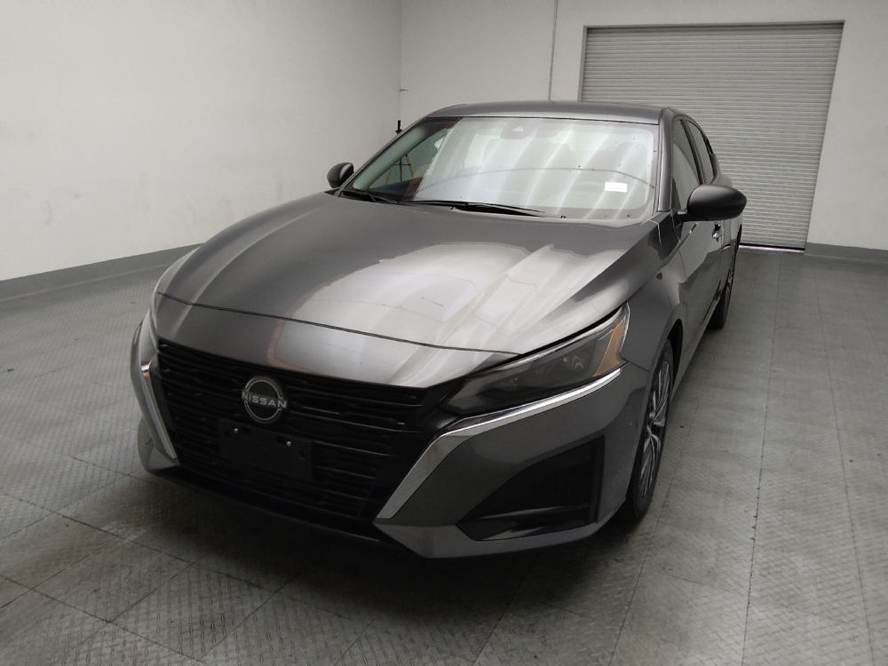 2025 Nissan Altima SV - Photo 12