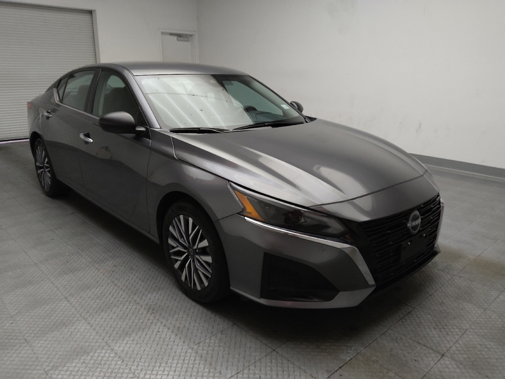 2025 Nissan Altima SV - Photo 10