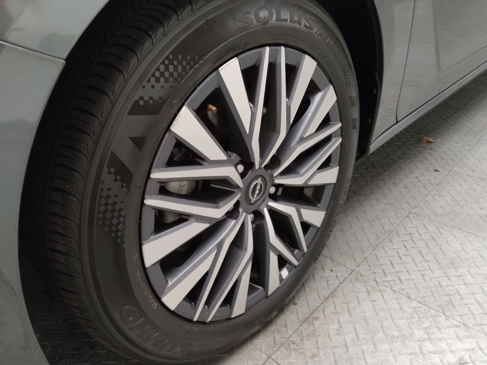 2025 Nissan Altima SV - Photo 24