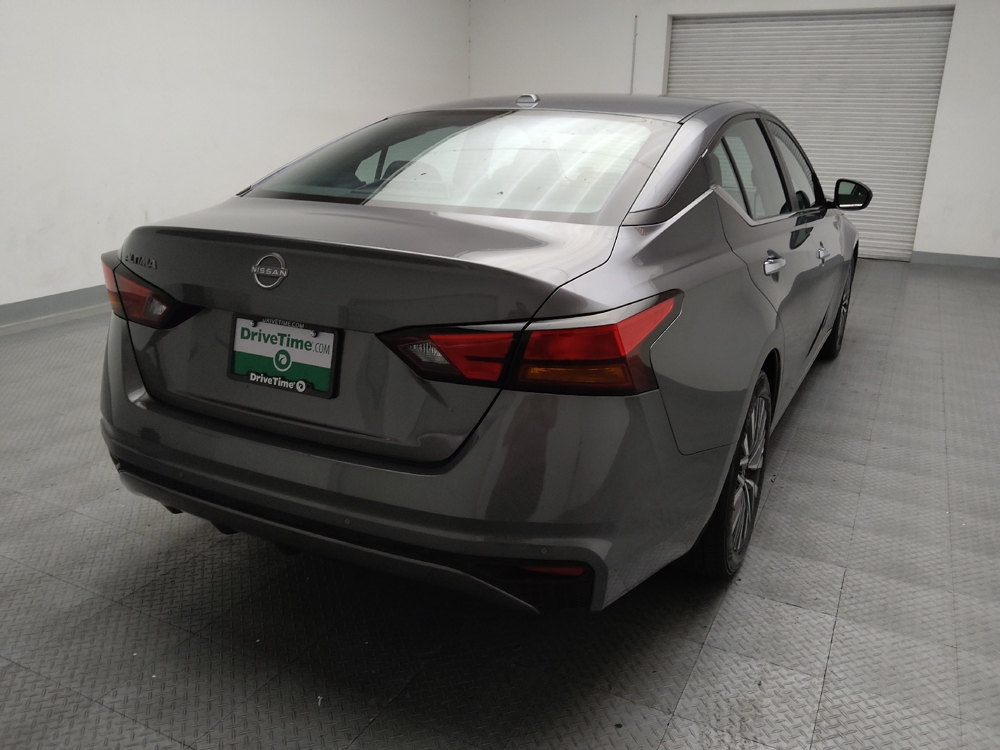 2025 Nissan Altima SV - Photo 6