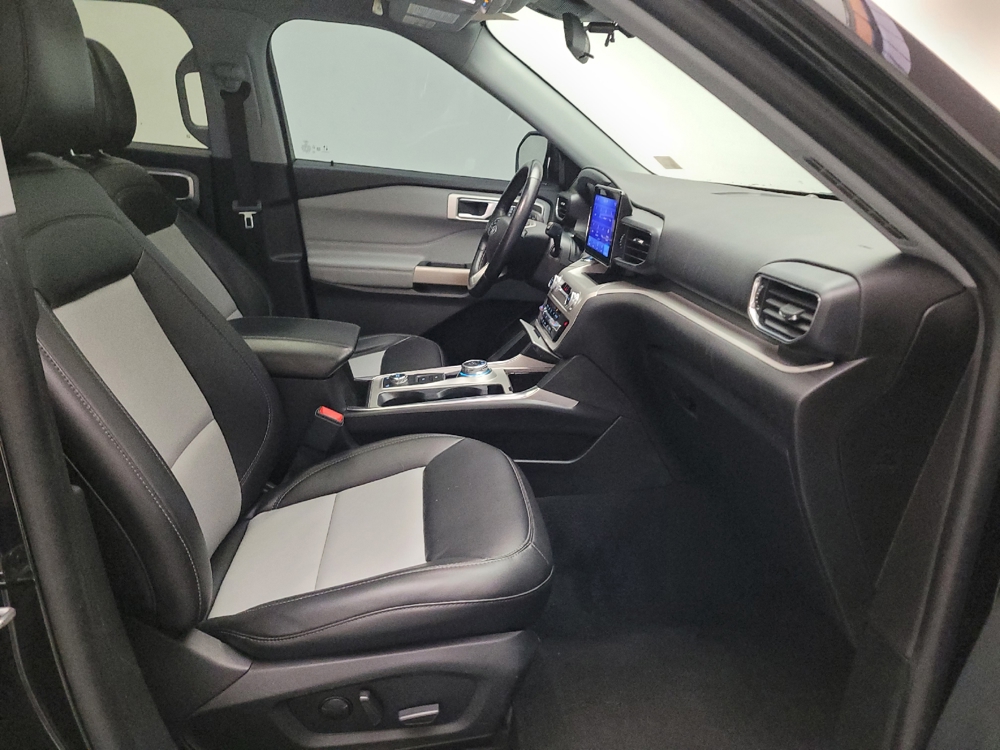 2022 Ford Explorer XLT - Photo 16
