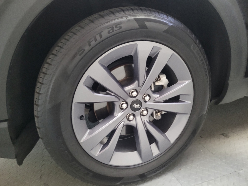 2022 Ford Explorer XLT - Photo 24
