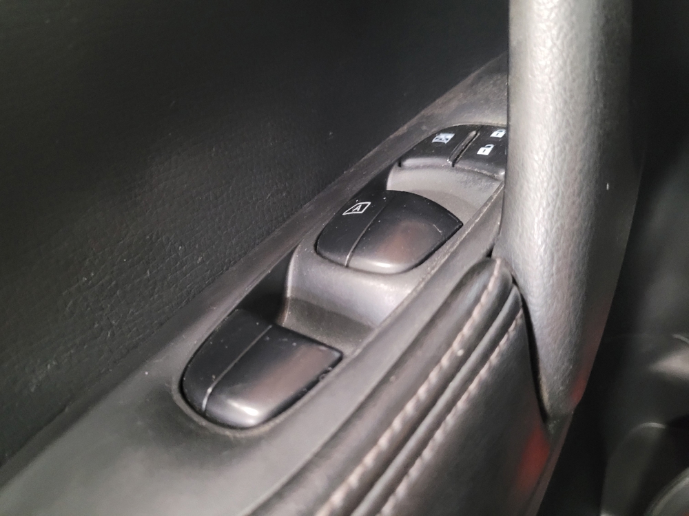 2019 Nissan Rogue SV - Photo 21