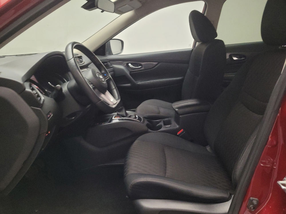 2019 Nissan Rogue SV - Photo 13