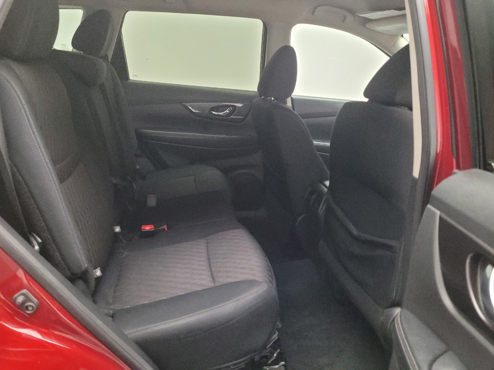 2019 Nissan Rogue SV - Photo 15