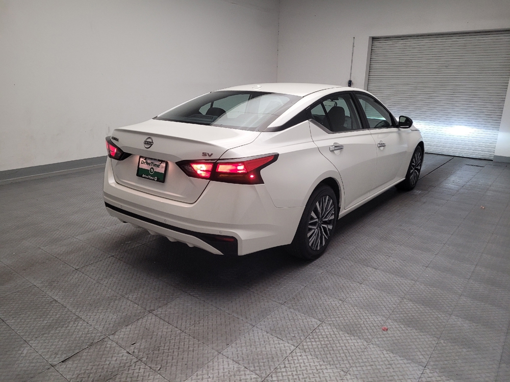 2024 Nissan Altima SV - Photo 7