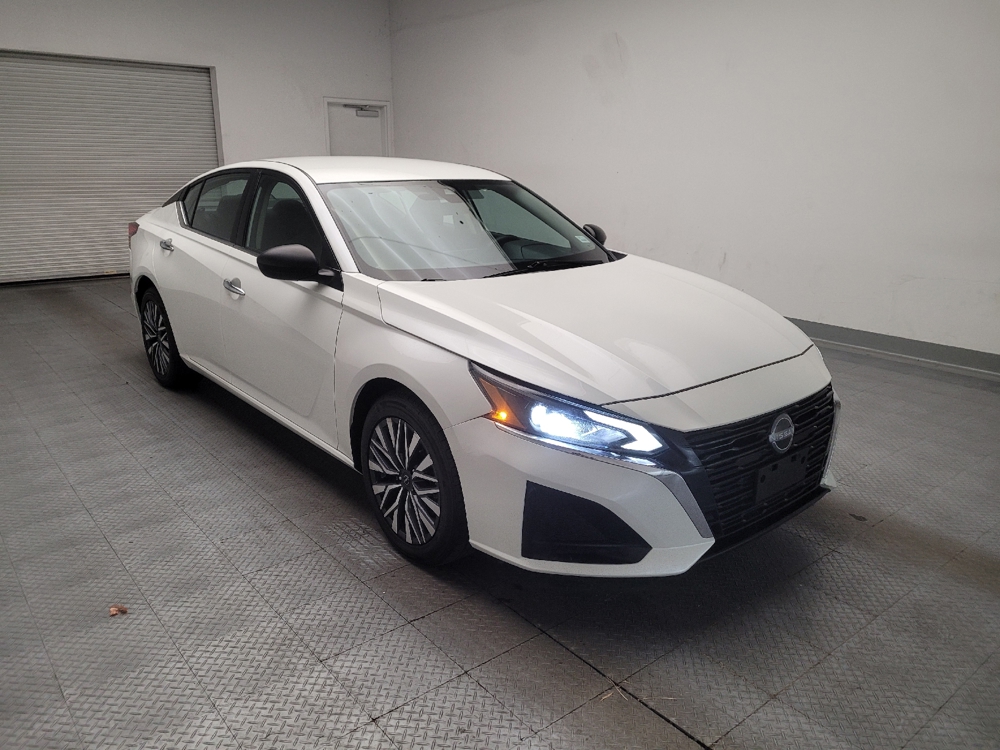 2024 Nissan Altima SV - Photo 10