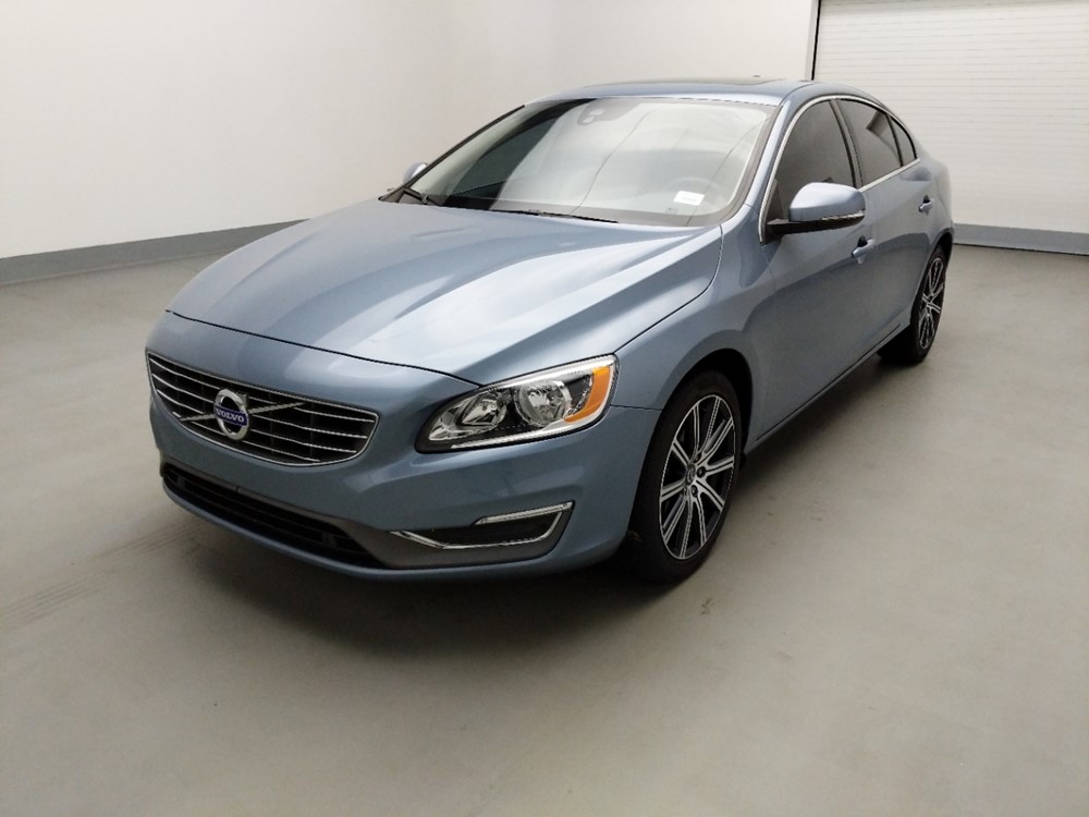 Used 2018 Volvo S60 Driver Front Bumper