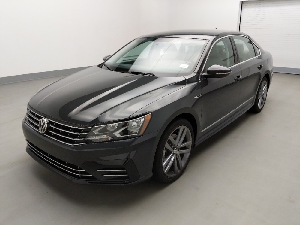 Used 2017 Volkswagen Passat Driver Front Bumper