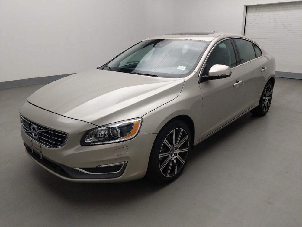 Used 2017 Volvo S60 Driver Front Bumper