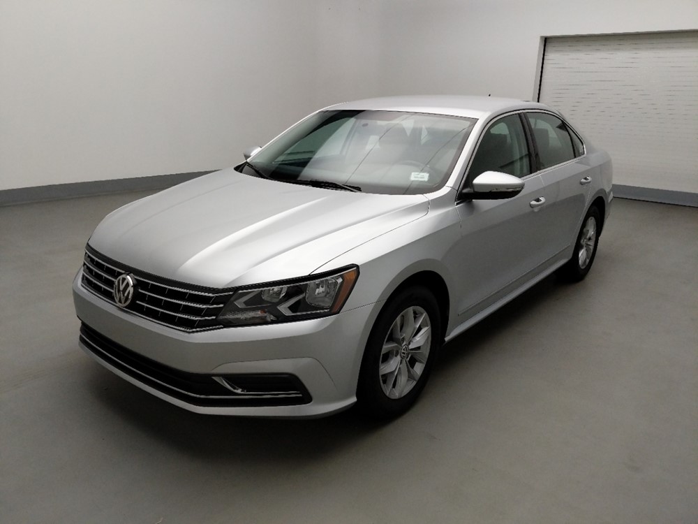 Used 2017 Volkswagen Passat Driver Front Bumper