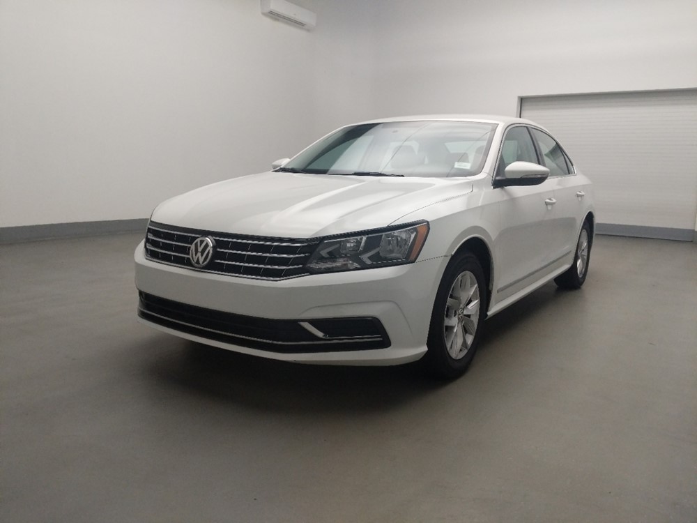 Used 2017 Volkswagen Passat Driver Front Bumper