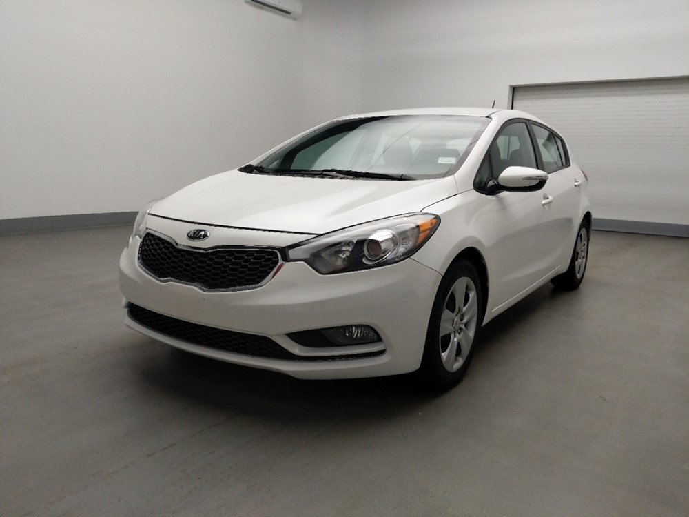 Used 2016 Kia Forte5 Driver Front Bumper
