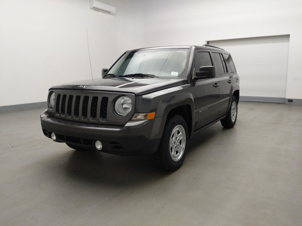 Used 2016 Jeep Patriot Driver Front Bumper
