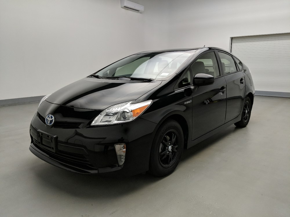 Used 2015 Toyota Prius Driver Front Bumper