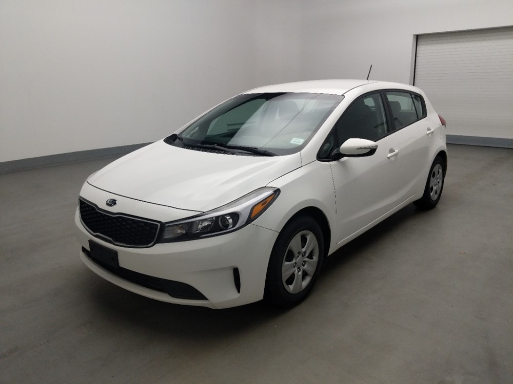 Used 2017 Kia Forte5 Driver Front Bumper