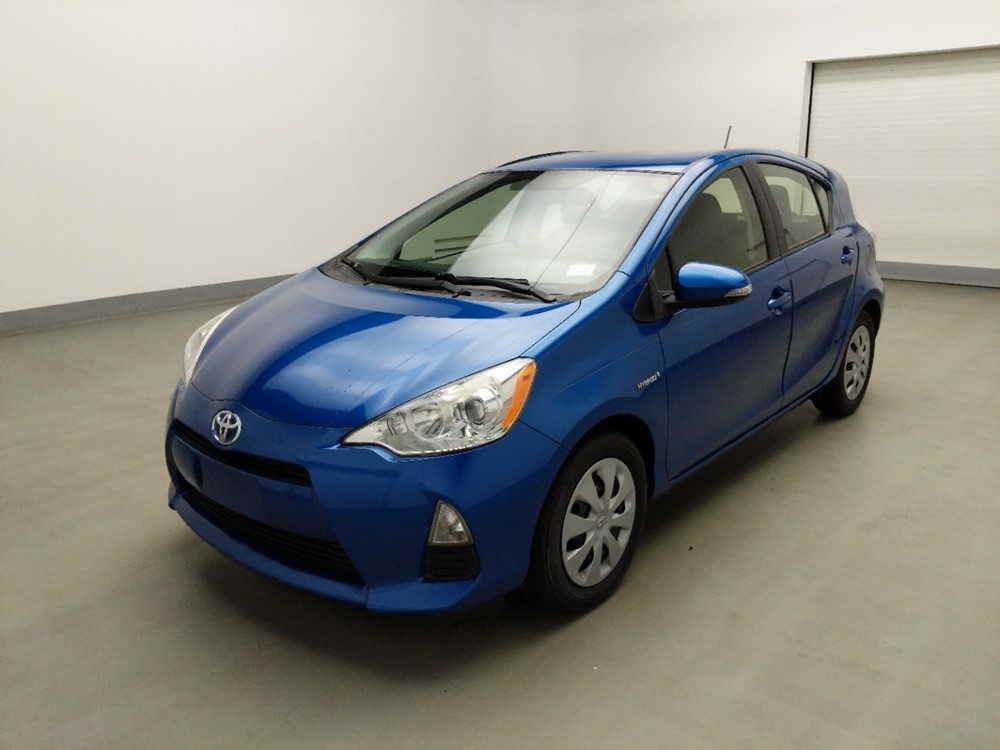 Used 2014 Toyota Prius Driver Front Bumper